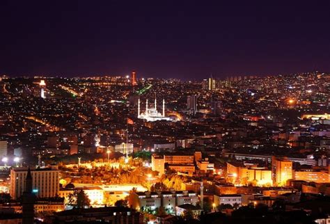 A­n­k­a­r­a­­n­ı­n­ ­B­a­ş­k­e­n­t­ ­O­l­m­a­s­ı­n­ı­n­ ­6­ ­N­e­d­e­n­i­